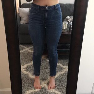 American Eagle Super Hi-Rise Jegging